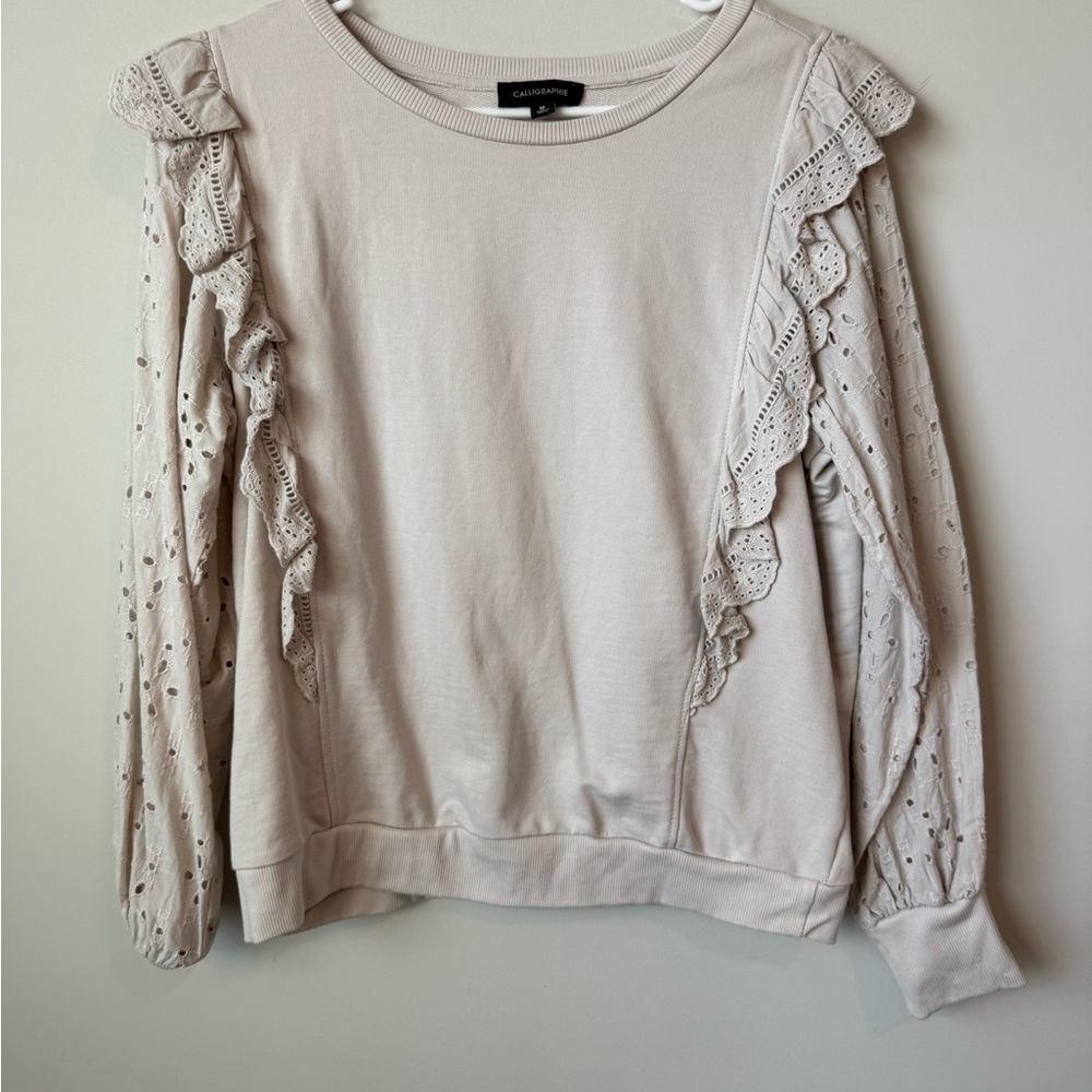 Women's Cream Crew neck ruffle eyelet Sweater size medium